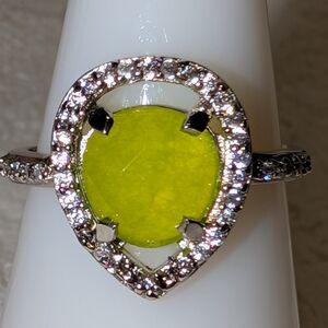 *BP #3111 Genuine Peridot Quartz Rhodium Band Ring Size 6 BRAND NEW
